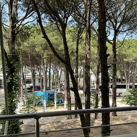Apartment Oasis Golem (Tirana)