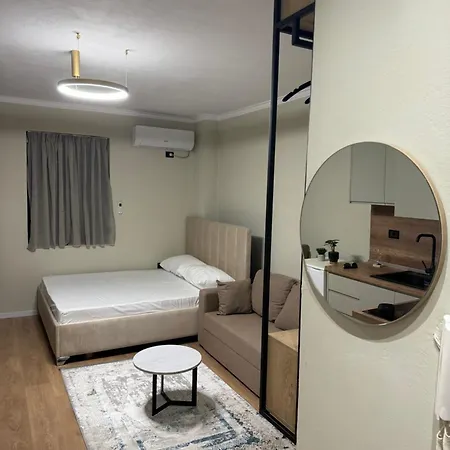 Apartment Oasis Golem *