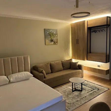 Oasis Golem Golem (Tirana)